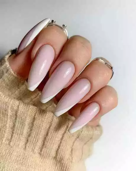 pink-and-white-tip-acrylic-nails-01_10-3 Unghii acrilice cu vârf roz și alb
