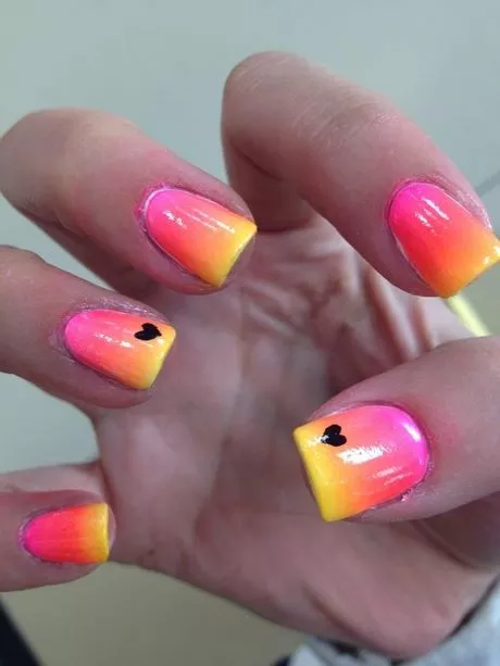 pink-and-yellow-ombre-nails-73_7-17 Unghii ombre roz și galben