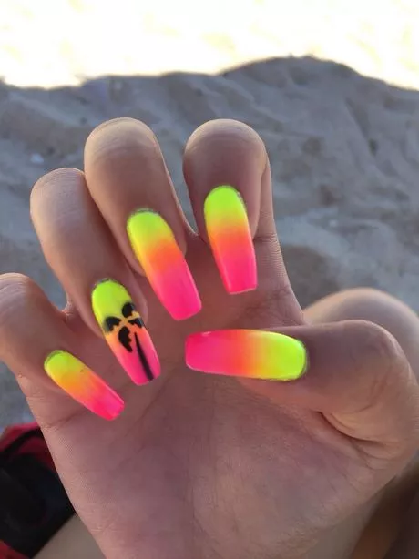 pink-and-yellow-ombre-nails-73_8-18 Unghii ombre roz și galben