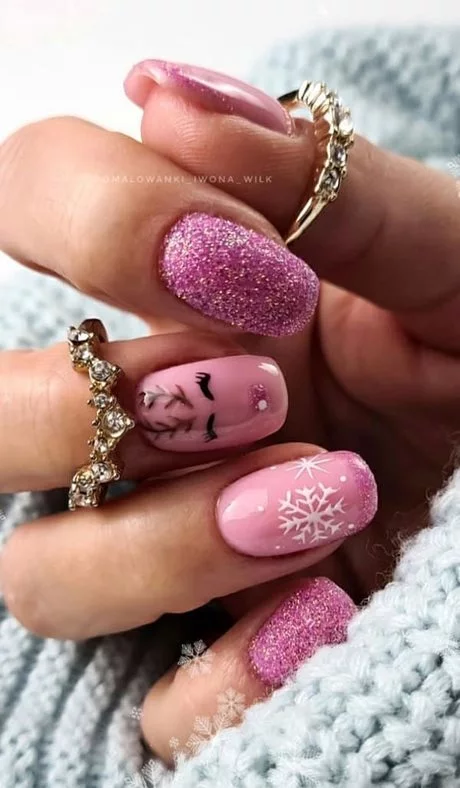 pink-christmas-nails-short-97_8-17 Unghii roz de Crăciun scurte