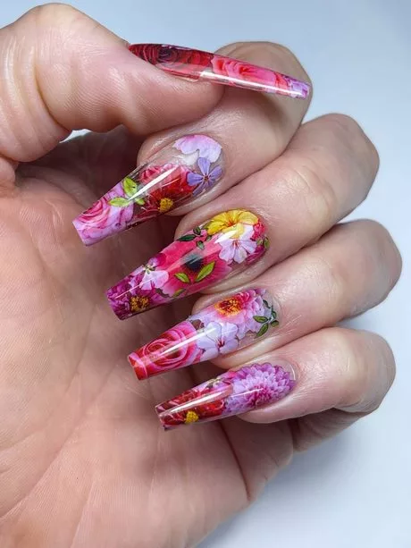 pink-floral-nail-designs-01-1 Modele de unghii florale roz