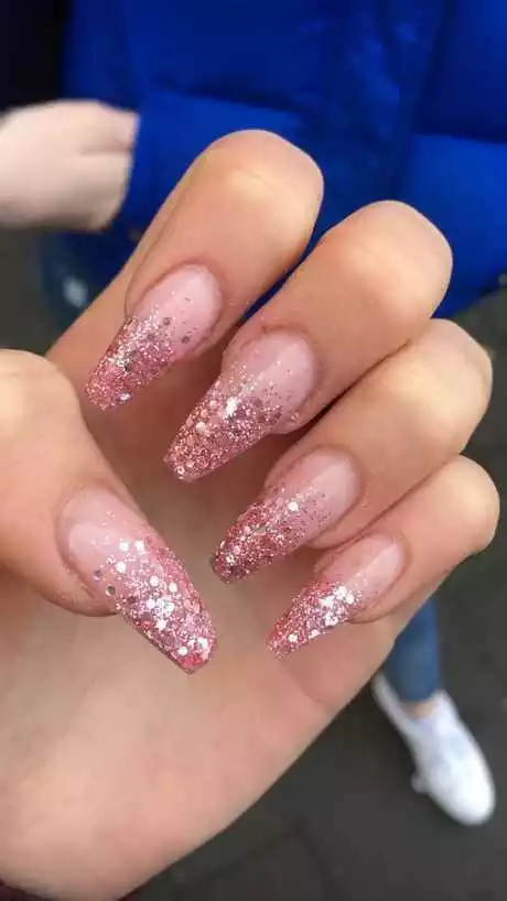 pink-glitter-nails-acrylic-91_9-18 Unghii roz sclipici acrilice