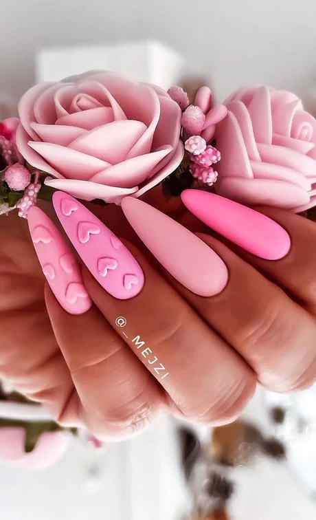 pink-heart-acrylic-nails-54_11-4 Unghii acrilice cu inimă roz