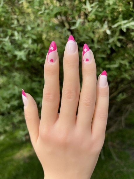 pink-heart-nail-designs-48_2-9 Modele de unghii cu inimă roz