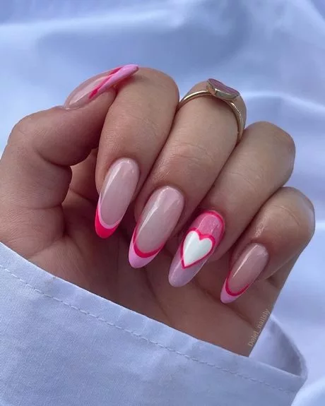 pink-heart-nail-designs-48_9-17 Modele de unghii cu inimă roz