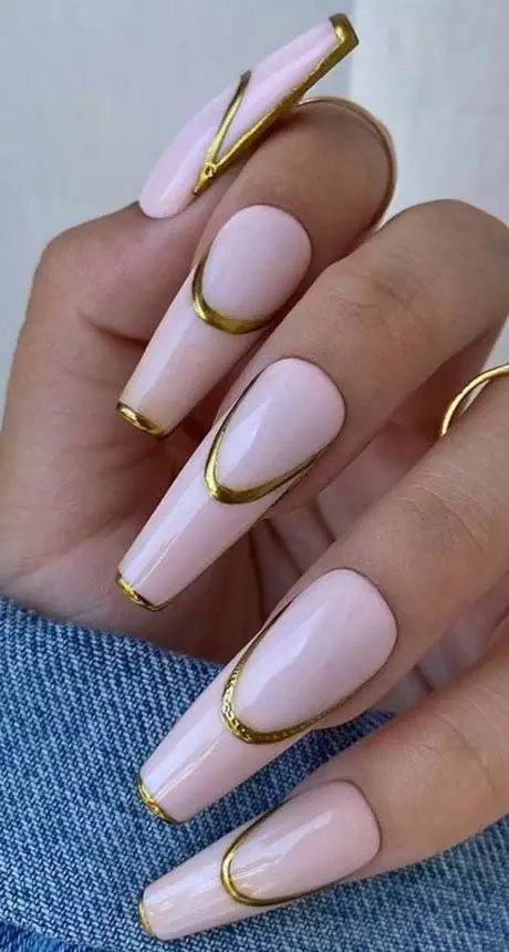 pink-line-nail-designs-34_11-3 Modele de unghii cu linie roz