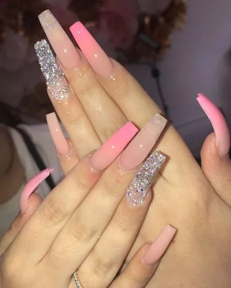 pink-long-acrylic-nails-86_5-15 Unghii acrilice lungi roz