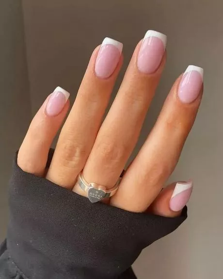pink-nails-with-french-tip-30_6-15 Unghii roz cu vârf francez