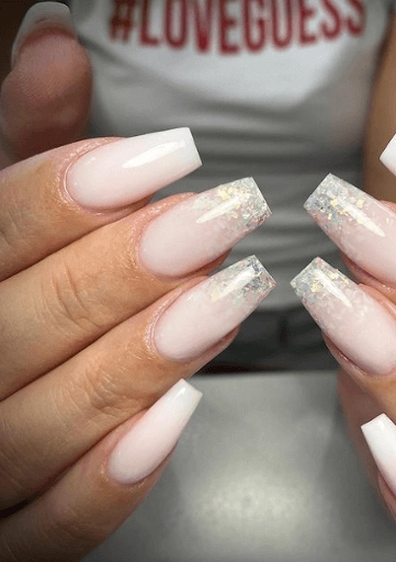 pink-nails-with-glitter-design-87_3-12 Unghii roz cu design sclipici
