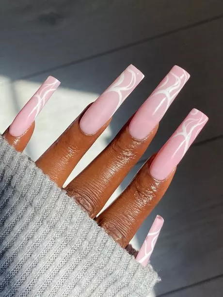 pink-nails-with-white-swirls-99_11-5 Unghii roz cu vârtejuri albe