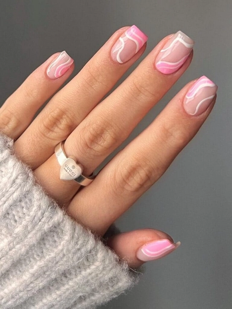 pink-nails-with-white-swirls-99_2-11 Unghii roz cu vârtejuri albe