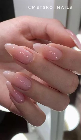 pink-neutral-nails-85_11-4 Unghii neutre roz