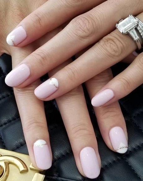 pink-neutral-nails-85_4-13 Unghii neutre roz
