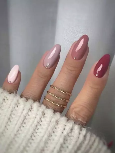 pink-nude-nail-designs-27_10-4 Modele de unghii nud roz