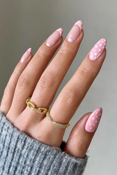 pink-polka-dot-nails-87_15-7 Unghii roz cu buline