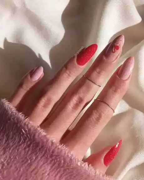 pink-red-nail-designs-87_14-7 Modele de unghii roșii roz
