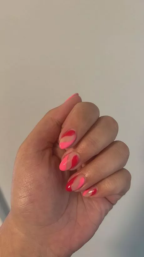 pink-red-nail-designs-87_16-9 Modele de unghii roșii roz
