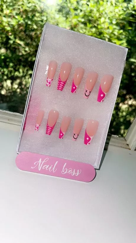 pink-tip-acrylic-nails-55_2-12 Unghii acrilice cu vârf roz