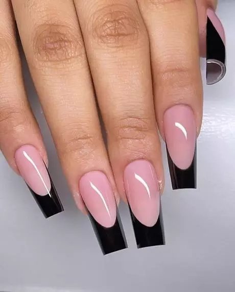 pink-tip-coffin-nails-56_4-13 Unghii de sicriu cu vârf roz