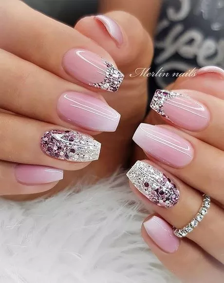 pink-wedding-nails-with-glitter-63_10-3 Unghii de nunta roz cu sclipici