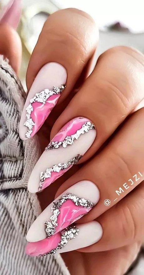 pink-white-silver-nails-22_4-13 Unghii roz alb argintiu