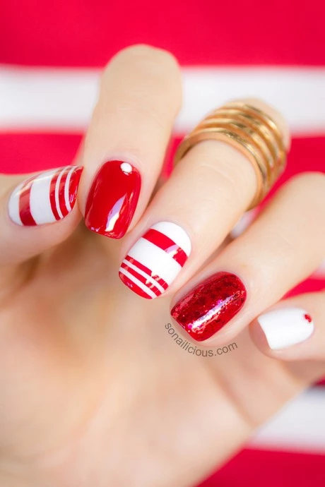 red-and-white-striped-nails-93_4-12 Unghii cu dungi roșii și albe