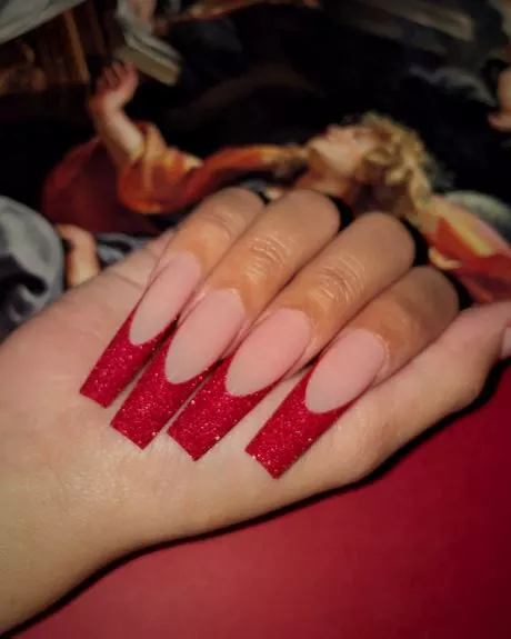 red-french-tip-nails-long-38_12-6 Roșu Franceză sfat unghii lungi