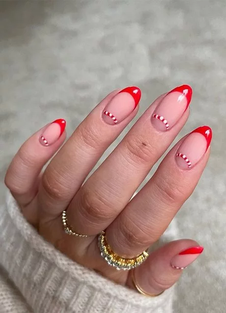 red-french-tip-nails-long-38_4-12 Roșu Franceză sfat unghii lungi