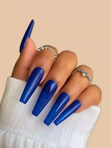 royal-blue-long-nails-60_15-8 Unghii lungi albastru regal