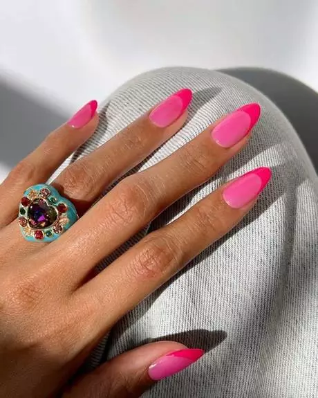 short-hot-pink-acrylic-nails-75_6-16 Unghii scurte din acril Roz Aprins