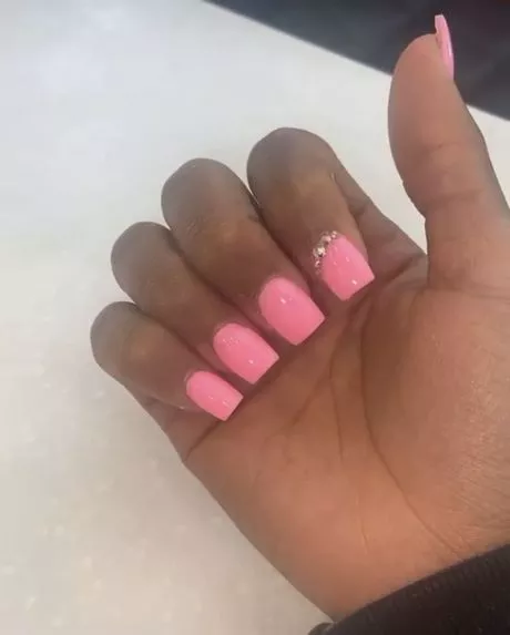 short-pink-square-acrylic-nails-17_11-2 Unghii scurte acrilice pătrate roz