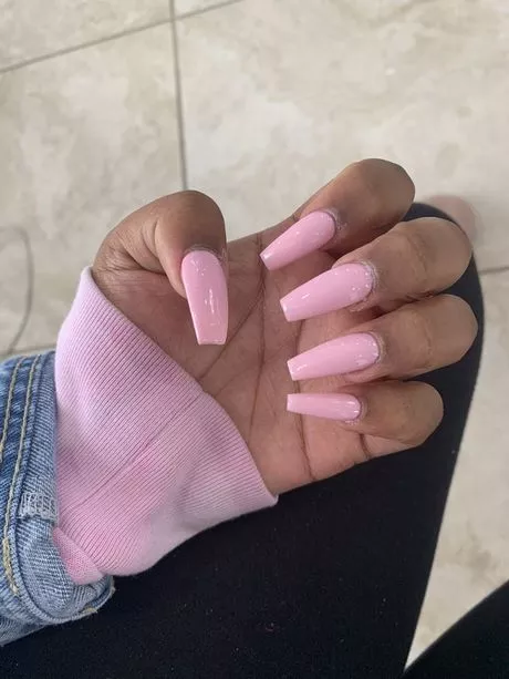 simple-pink-acrylic-nails-31-2 Unghii simple acrilice roz