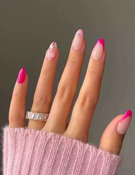 simple-pink-and-white-nails-98_5-14 Unghii simple roz și albe