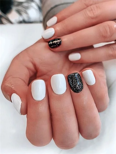 simple-pink-and-white-nails-98_6-15 Unghii simple roz și albe