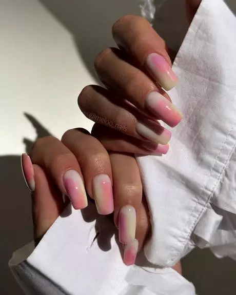 soft-pink-nails-with-design-33-2 Unghii roz moale cu design