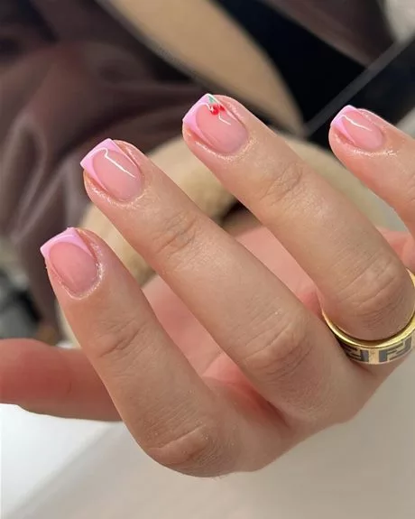 soft-pink-nails-with-design-33_3-12 Unghii roz moale cu design
