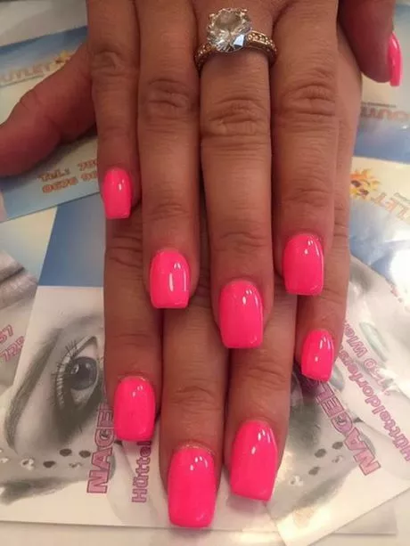 summer-hot-pink-nails-18_10-4 Unghii roz fierbinte de vară