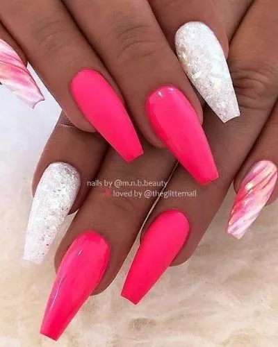 white-and-pink-acrylic-nails-85_12-4 Unghii acrilice albe și roz