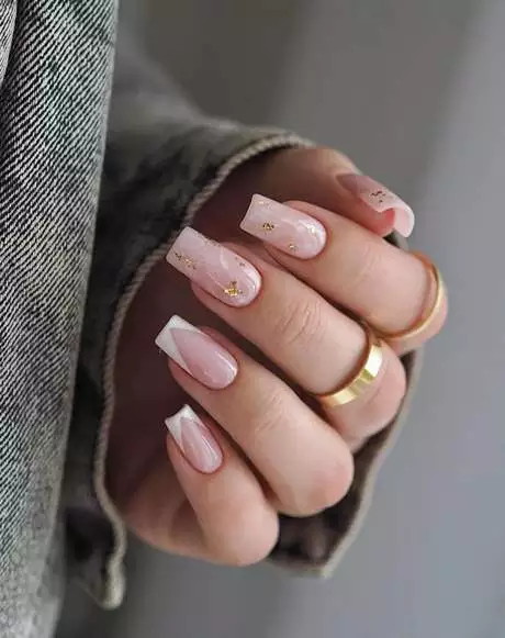 white-and-pink-marble-nails-66_9-18 Unghii de marmură albă și roz