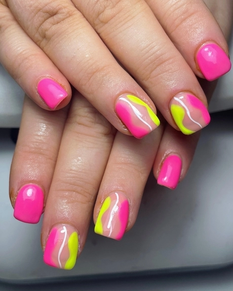 yellow-and-pink-nail-ideas-85_2-12 Idei de unghii galbene și roz