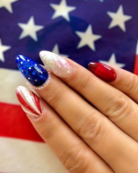 4th-of-july-nail-designs-2022-04_11 4 iulie modele de unghii 2022