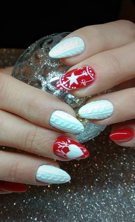 christmas-2022-nail-designs-47_18 Crăciun 2022 modele de unghii