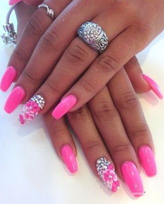 hot-pink-nail-designs-2022-35_14 Modele de unghii roz roz 2022