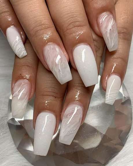 marble-nail-designs-2022-66_13 Modele de unghii din marmură 2022