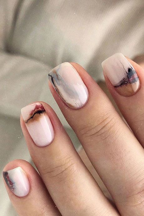 nail-art-trends-2022-42_17 Tendințe de artă pentru unghii 2022