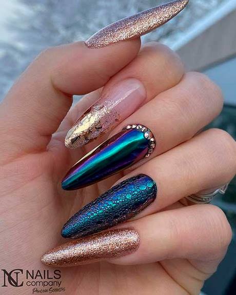 nail-colors-in-style-2022-75_4 Culori de unghii în stil 2022