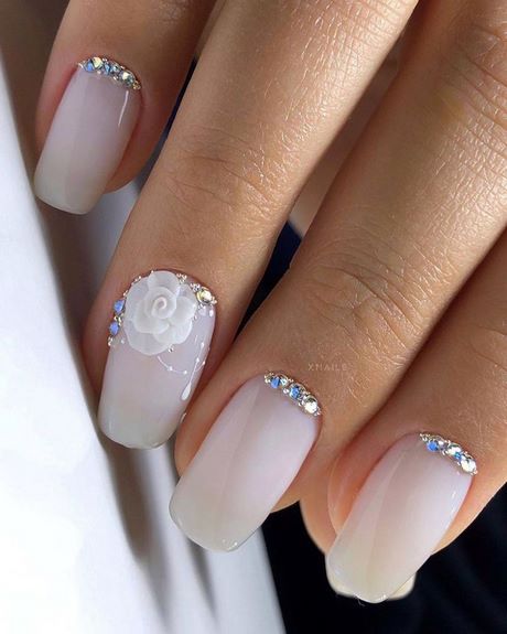 nail-designs-with-diamonds-2022-12_10 Modele de unghii cu diamante 2022