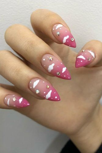 nail-designs-with-rhinestones-2022-40_3 Modele de unghii cu strasuri 2022