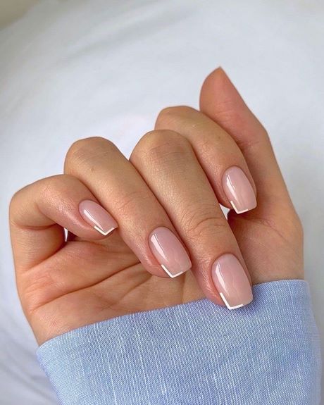 nail-polish-color-trends-2022-94_9 Tendințe de culoare a lacului de unghii 2022