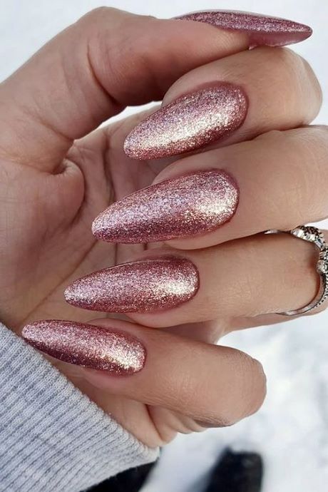 pink-nails-2022-74 Unghii roz 2022